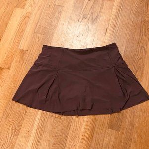 LULULEMON PLUM TENNIS SKIRT SIZE MEDIUM